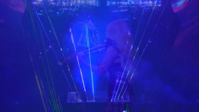 Comfortably Numb- Live in Las Vegas- Femmes of Rock ft. Bella Electric Strings смотреть онлайн