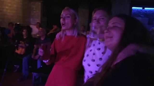Человек в очках - фестиваль "Кончится лето" смотреть онлайн