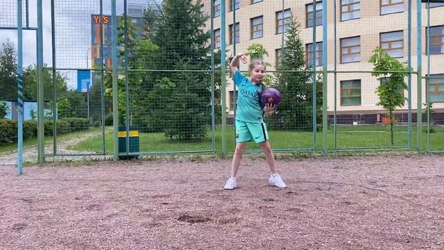 Танцы и футбол