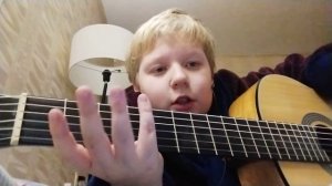 Прикольная мелодия на акустической гитаре(на одной струне)