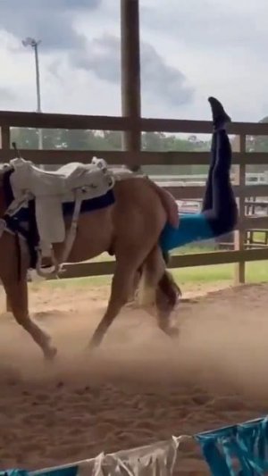 Не ну я всё понимаю, но я не понимаю, зачем...#приколы #хит #2023 #вайн