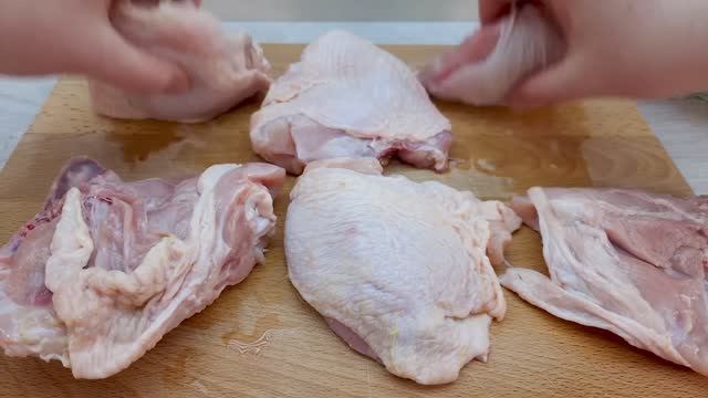 Такой картошки с курицей вы не ели! Вкус фантастический (очень давний рецепт!). смотреть онлайн