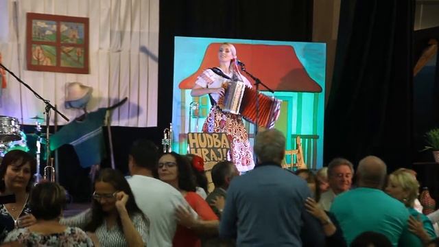 VLASTA MUDRÍKOVÁ: Ej na most dievky смотреть онлайн