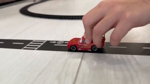 Марк, Маккуин и другие машины решают проблемы