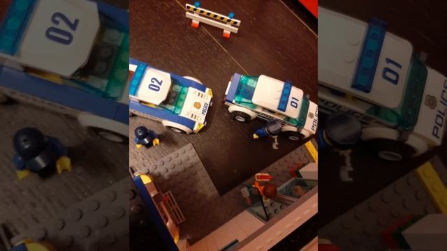 Стен неудачно ограбил магазин @ Lego_DeadMadness