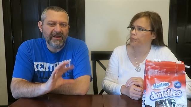 Hostess Donettes: Hot Cocoa & Marshmallow Mini Donuts Review