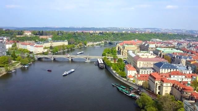 Prague Old Town aerial footage Прага с высоты птичьего полета смотреть онлайн