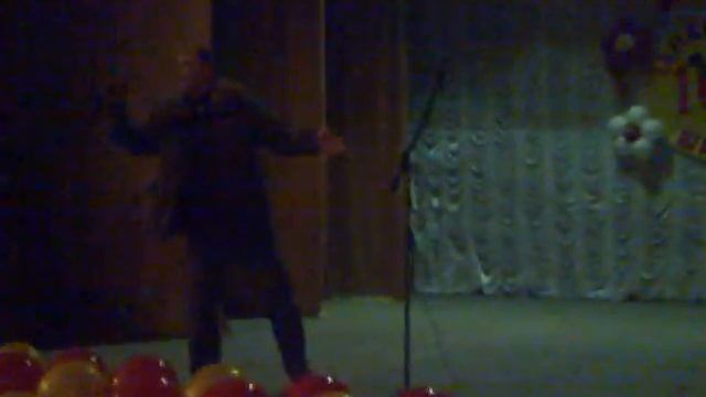 Супер) поет и танцует))) Зведа Гена!!! Елабуга) смотреть онлайн