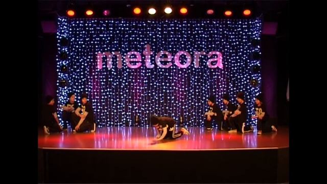 Break Dance.New Stars Dance Studio.Nikita.Концерт Новый 2014 год.