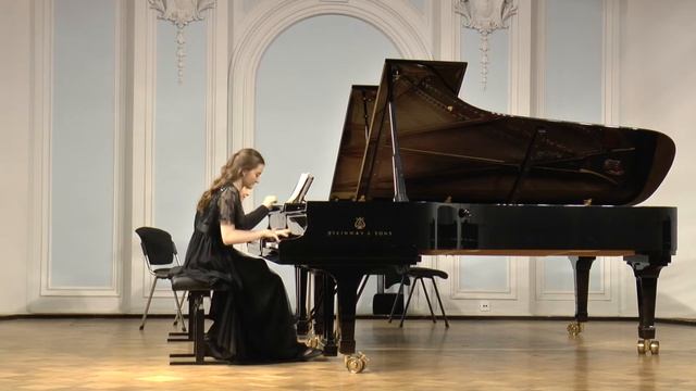 A. Zhilina, K. Knorre - P. Tchaikovsky Concertо No. 1 смотреть онлайн