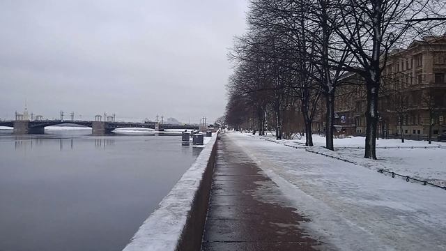 Набережная реки Нева, г. Санкт-Петербург, декабрь 2023 смотреть онлайн