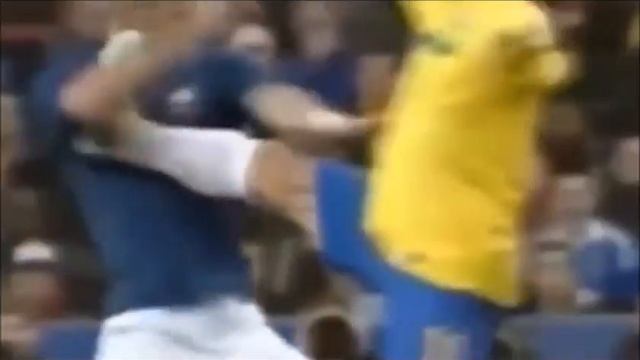 Прикольные футбольные моменты смотреть онлайн