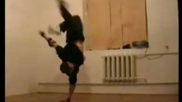 Познакомьтесь, это наши тренера по Break-Dance смотреть онлайн