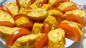 Рулетики из яичных блинчиков с начинкой. Рулетики на праздничный стол