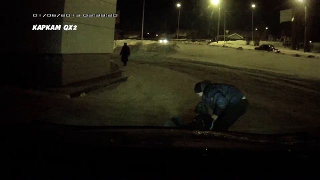 Прикольные алкаши получили по роже! смотреть онлайн