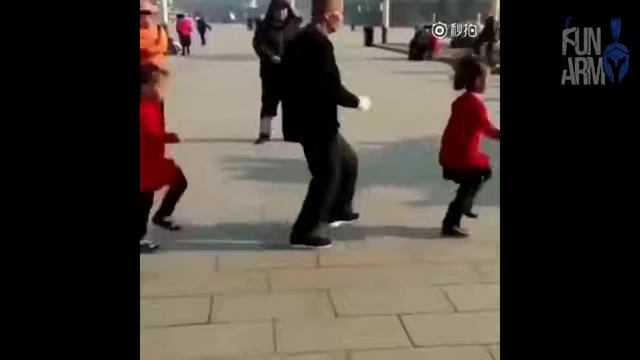 Угарчик! Невероятные приколы в России 2019! Жить по русски это круто! 951 смотреть онлайн