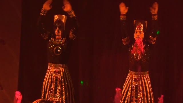 шоу танцующих фонтанов.MXF