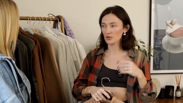 Надеть платье 1 раз и вернуть! Что носят девушки в ЛА? Минимализм, спорт шик и костюм кошки смотреть онлайн