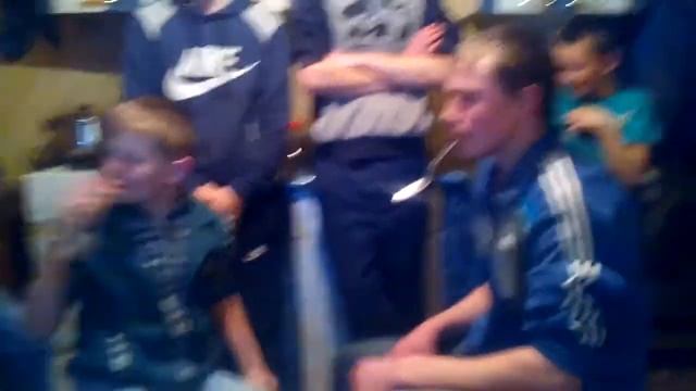 Прикол с ложками смотреть онлайн