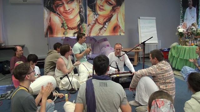 Первый Уральский Фестиваль Бхакти-врикш 2013. Киртан2 Е.М. Судама пр. смотреть онлайн