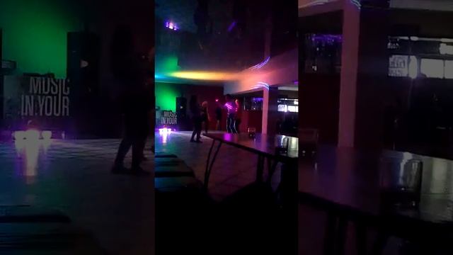 Пустите меня на танцпол!😂 смотреть онлайн