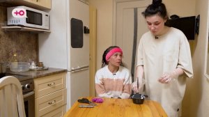 «Тебе кто роднее, мама и бабушка или он, чужой человек, который сидит в тюрьме?»