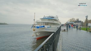 ПЕРВЫЙ ТЕПЛОХОД СЕЗОНА