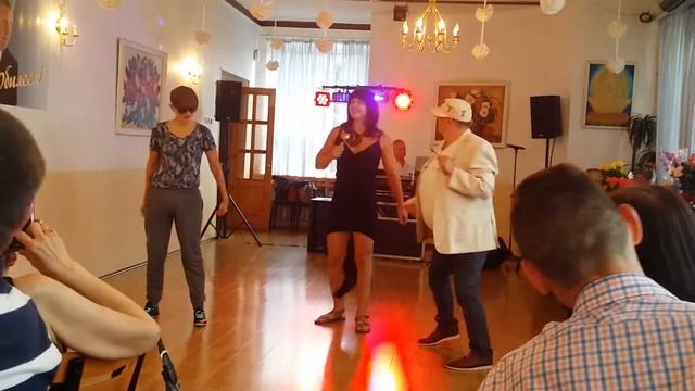 Песня для папы! "ПАПА ВАМ НЕ МАМА" с субтитрами ЮМОР! ЮМОР! ЮМОР! смотреть онлайн