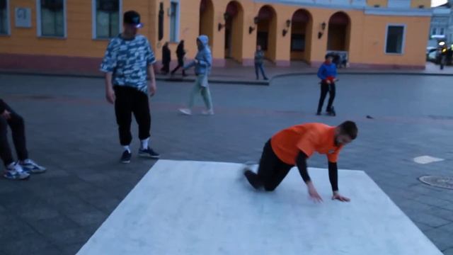 Одесса...Брейк данс смотреть онлайн
