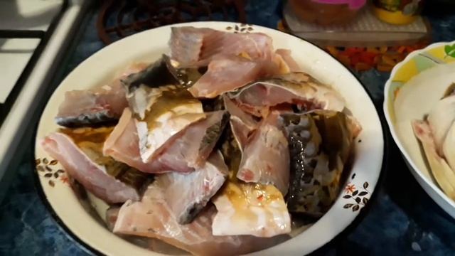 И опять покупка продуктов. Жарим свежую рыбку. смотреть онлайн