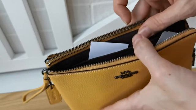 Coach кошелёк жёлтый смотреть онлайн