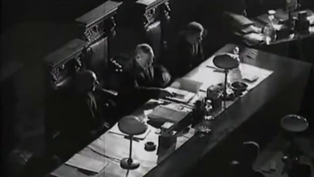 О Сталине, репрессиях и достижениях смотреть онлайн