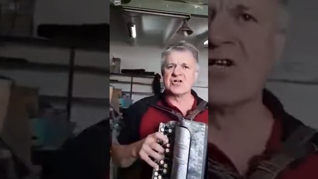веселая песенка от пенсионера про его гениталии, которые ушли тоже на пенсию. юмор. ржу не могу смотреть онлайн