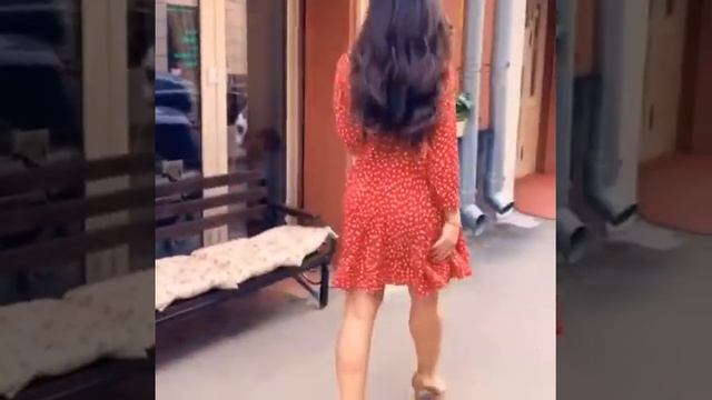 Красное платье с воланами в горох от Malina Fashion смотреть онлайн