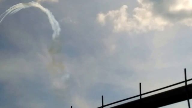Балтийские пчелы на МАКС 2015 смотреть онлайн