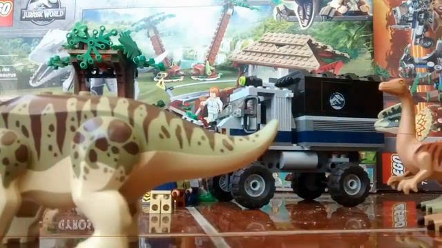 Lego Jurassic World Fallen Kingdom Carnotaurus Gyrosphere Station Attack смотреть онлайн
