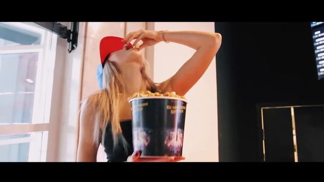 Satisfaction в MAX Салют смотреть онлайн