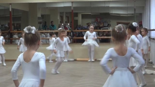 Ульяна танцы