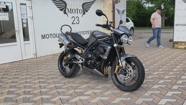 Triumph Street Triple675. 2010г. Пробег 16 970 км.+79182903333