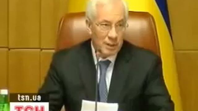 На каком языке говорит Азаров