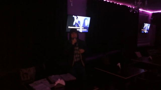 Иван Крылатов - Страна OZ (cover Мот) (в караоке-клубе)