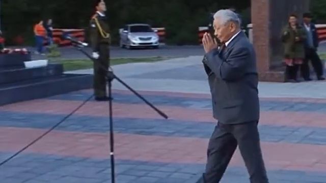 День скорби: кызылчане зажгли "свечи Памяти" смотреть онлайн