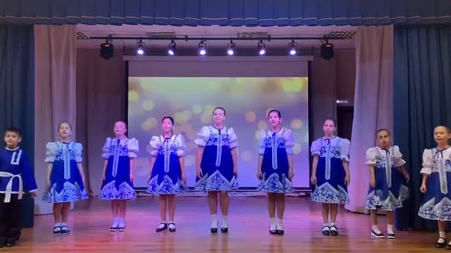 Подъезжали мы под село смотреть онлайн