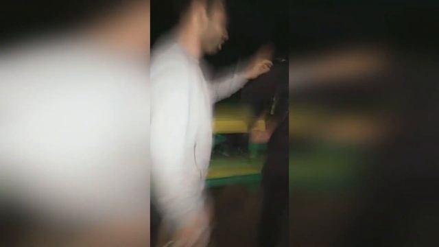 Хмель - иностранец с табуреткой