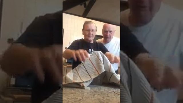 Самый смешной прикол бутылки смотреть онлайн