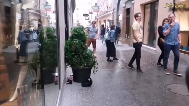 Scare Cam And Pranks. July 2021 #2 l Смешные испуги, приколы над людьми. Июль 2021 #2 смотреть онлайн