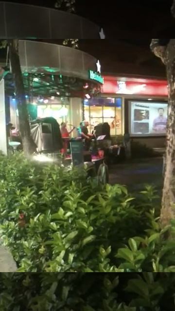 Исполнители в кафе Паттайи