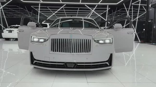 Rolls Royce Ghost 2025 обзор
