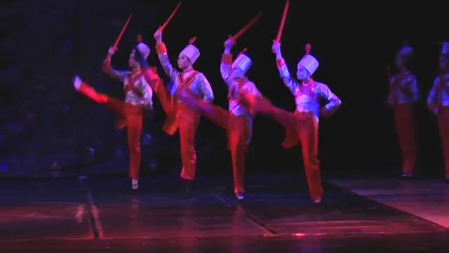 "Лускунчик" порадував чернігівців смотреть онлайн