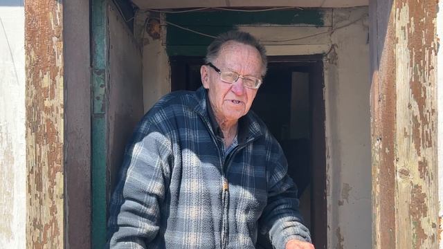 Коленька сыночек и Коленька зять, навестили бы дедушку Апрель 2025 смотреть онлайн